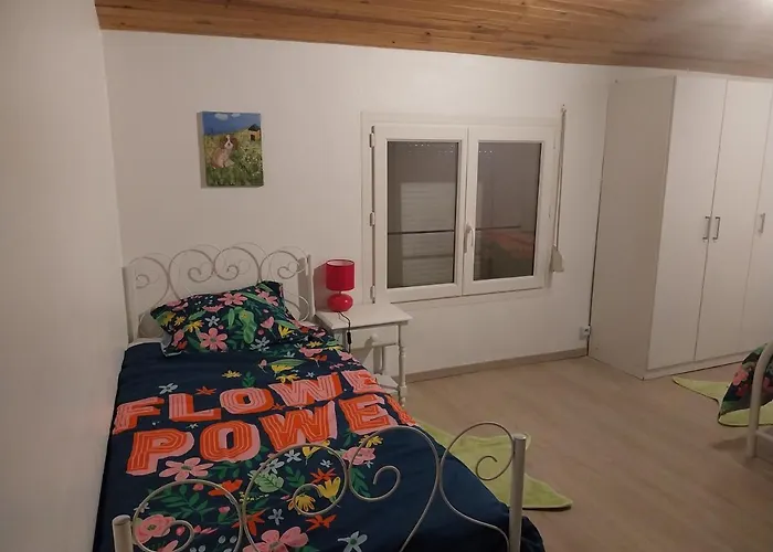 Chez Lea Apartment *